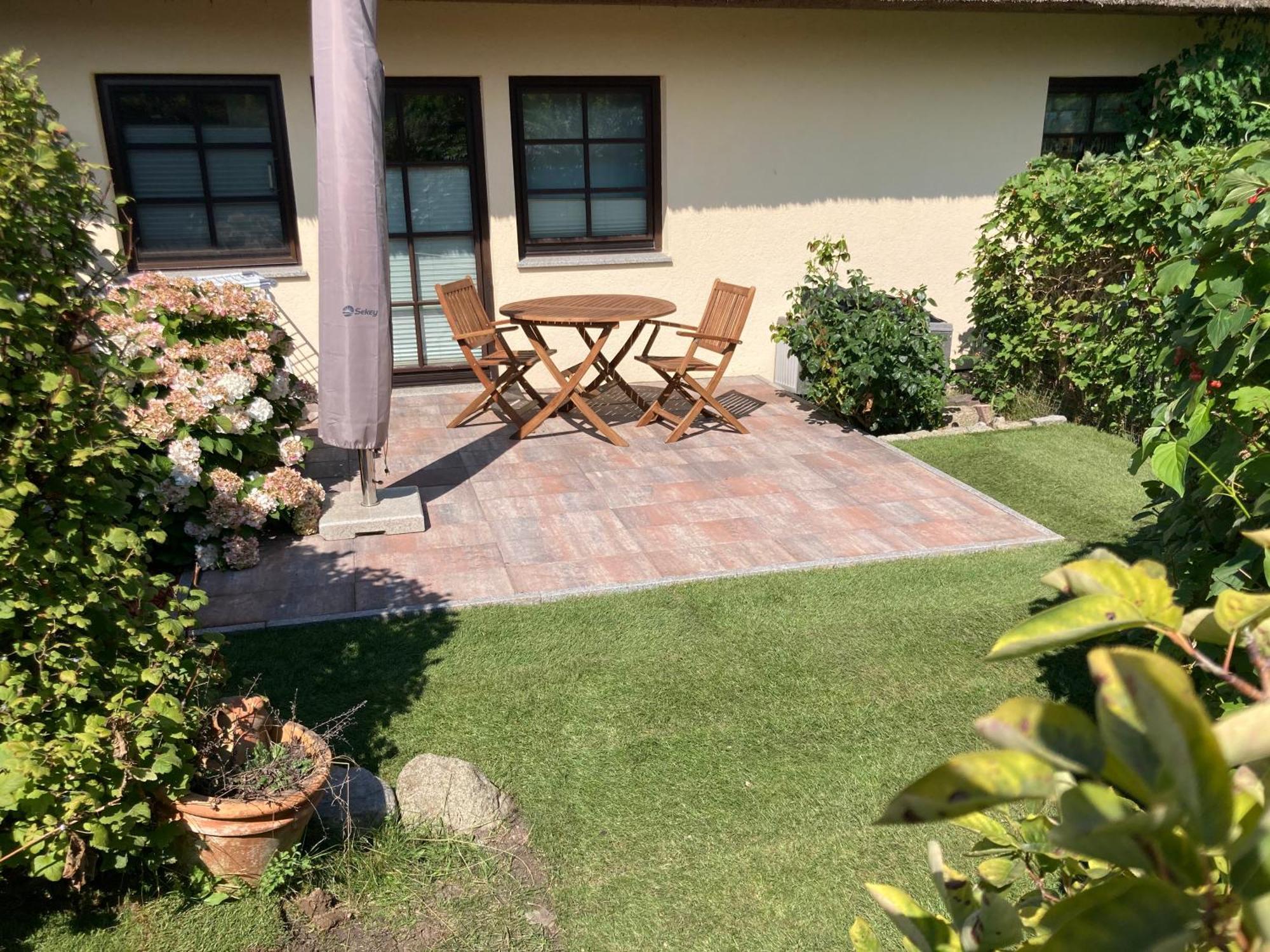 Zum Froschkoenig Apartment Ahrenshoop Exterior photo